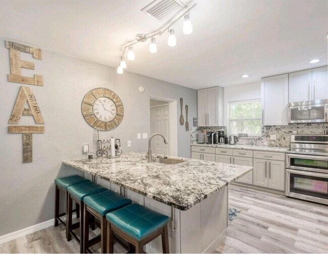 Building Photo - 5153 Miller Bayou Dr