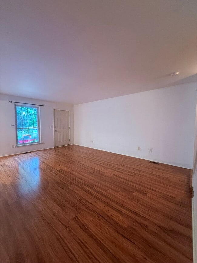 Building Photo - 3025 Forest Creek Ct