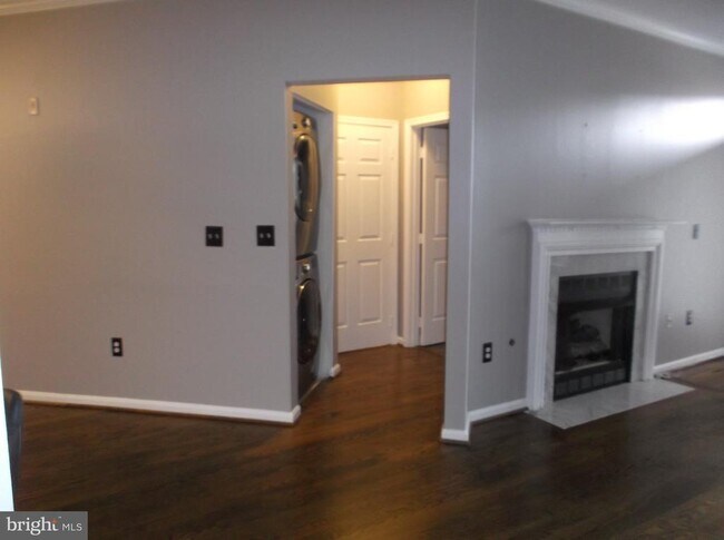 Building Photo - 2710 Bellforest Ct