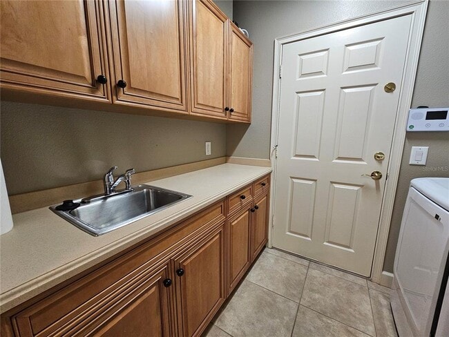 Building Photo - 3631 Square W Ln