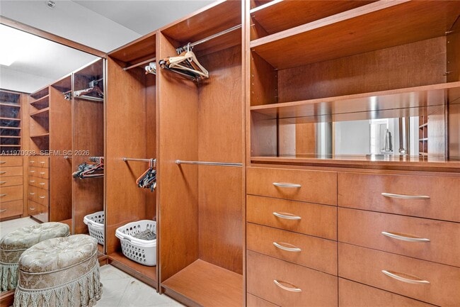 Building Photo - 1500 Ocean Dr