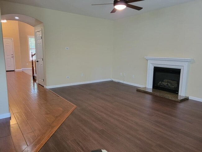 Building Photo - **CROCKER RANCH** NICE TWO STORY HOME, 4+ BEDROOM, 3 BATH, GAME-ROOM, & 2 CAR GARAGE
