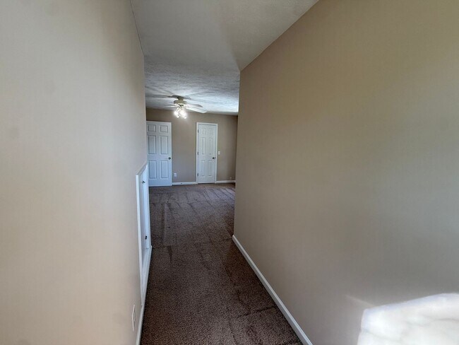 Building Photo - Convenient Murfreesboro Living – 3 Bed, 2 Bath with 2-Car Garage