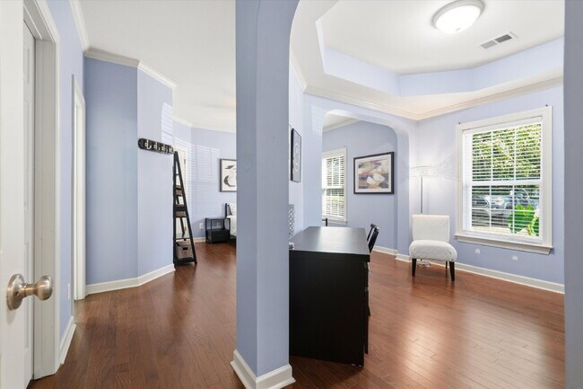 Building Photo - "Charming Fully Furnished 2-Bed Condo with & Granite Countertops in Charleston – 1320 Sq Ft of Co...