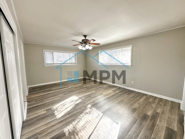 Building Photo - 1104 Hilton St