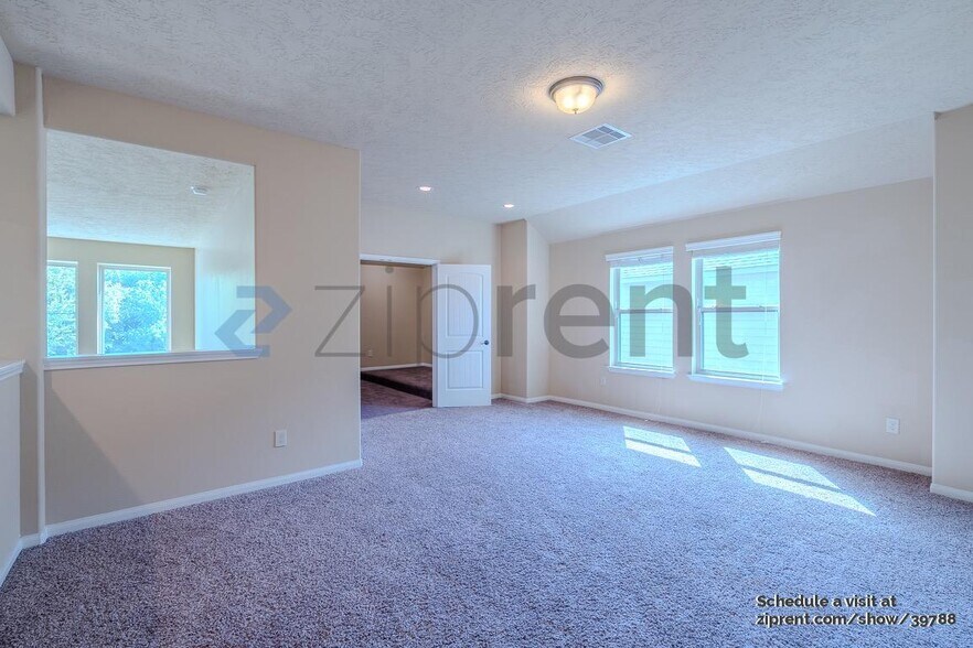 Building Photo - 2814 Palm Harbour Dr