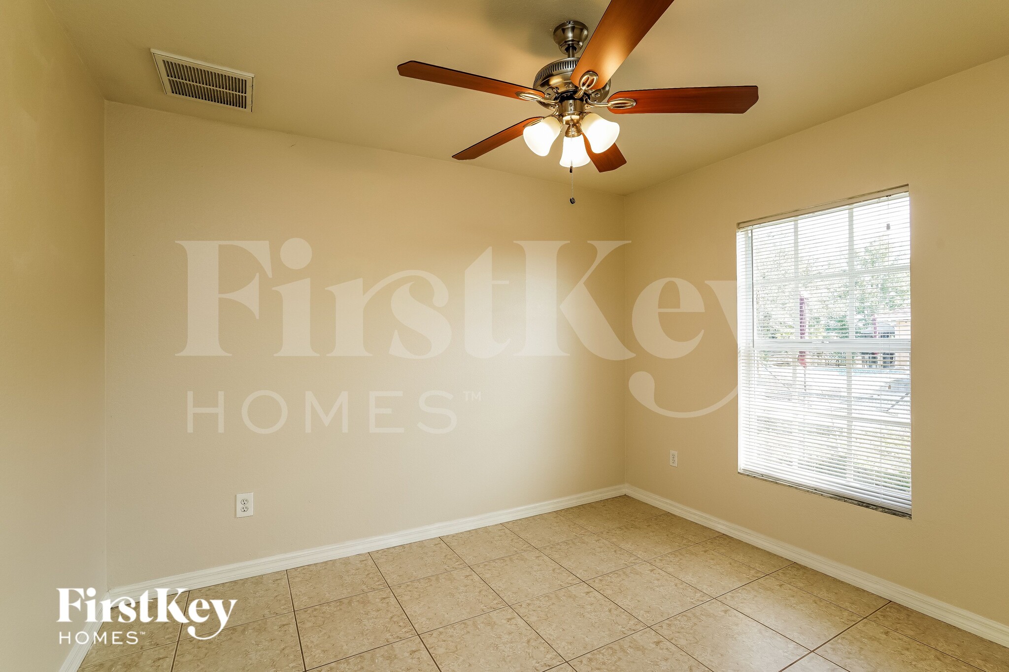 Building Photo - 4302-4312 12th St W