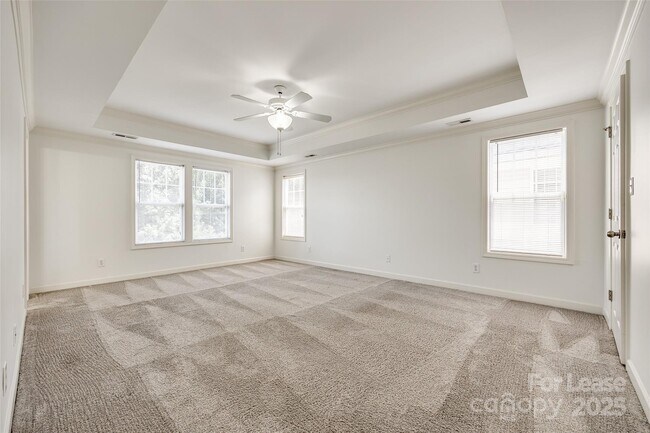 Building Photo - 4505 Hampstead Heath Dr