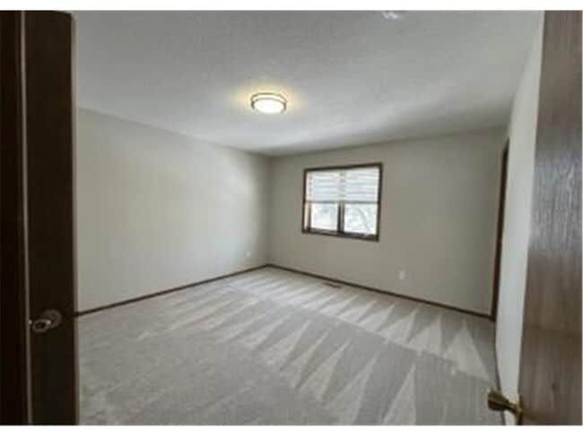 Building Photo - 17553 Ionia Path