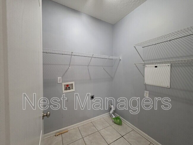 Building Photo - 1324 Kershaw Loop