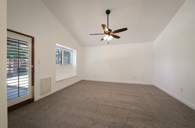 Building Photo - 3905 Cibola Ct