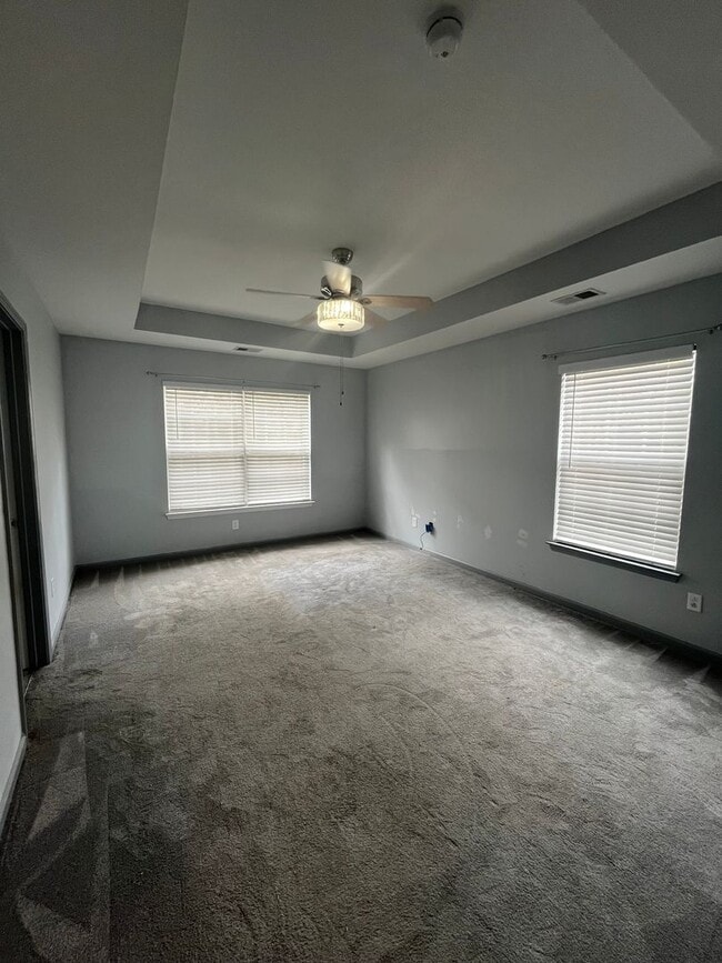 Building Photo - Beautiful 4 Bedroom in Dorchester II School District