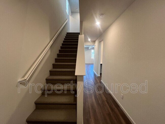 Building Photo - 2957 Mokelumne Ct