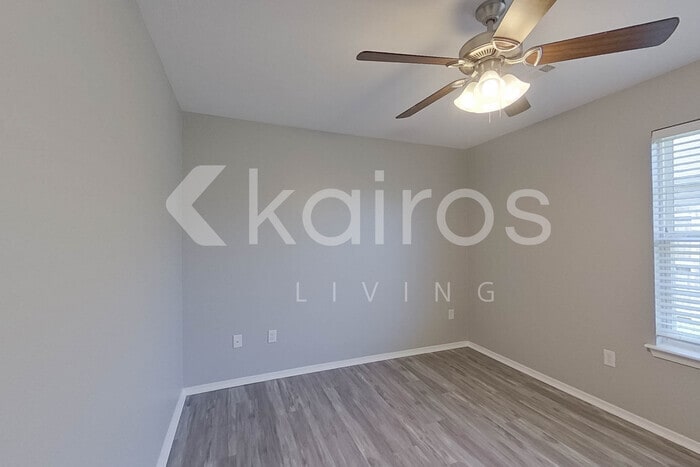 Building Photo - 5002 Thomas St