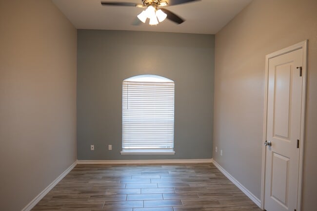 Building Photo - 7509 Miriam Vale Ct
