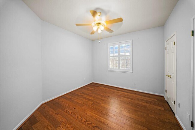 Building Photo - 5824 Taylor Draper Cove