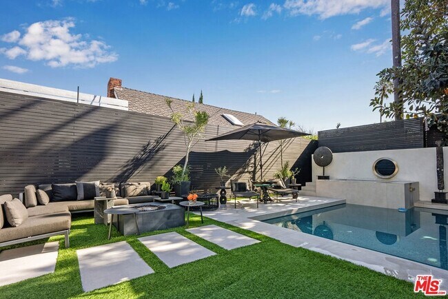 Building Photo - 8752 Rangely Ave