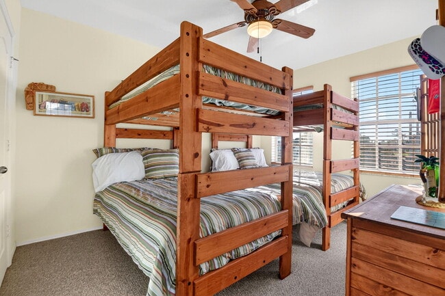 Building Photo - 501 Belmont Pl