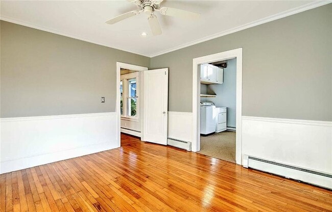 Building Photo - 18 Orchard Ave