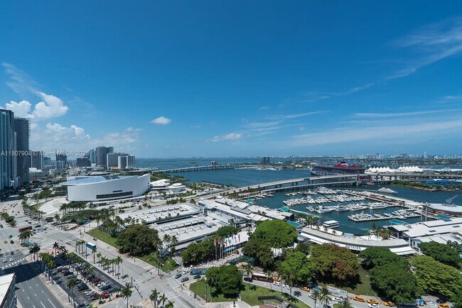 Building Photo - 244 Biscayne Blvd