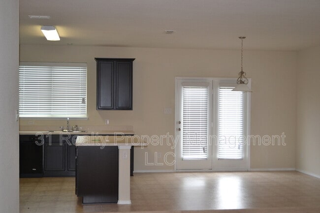 Building Photo - 4509 Cormorant Dr