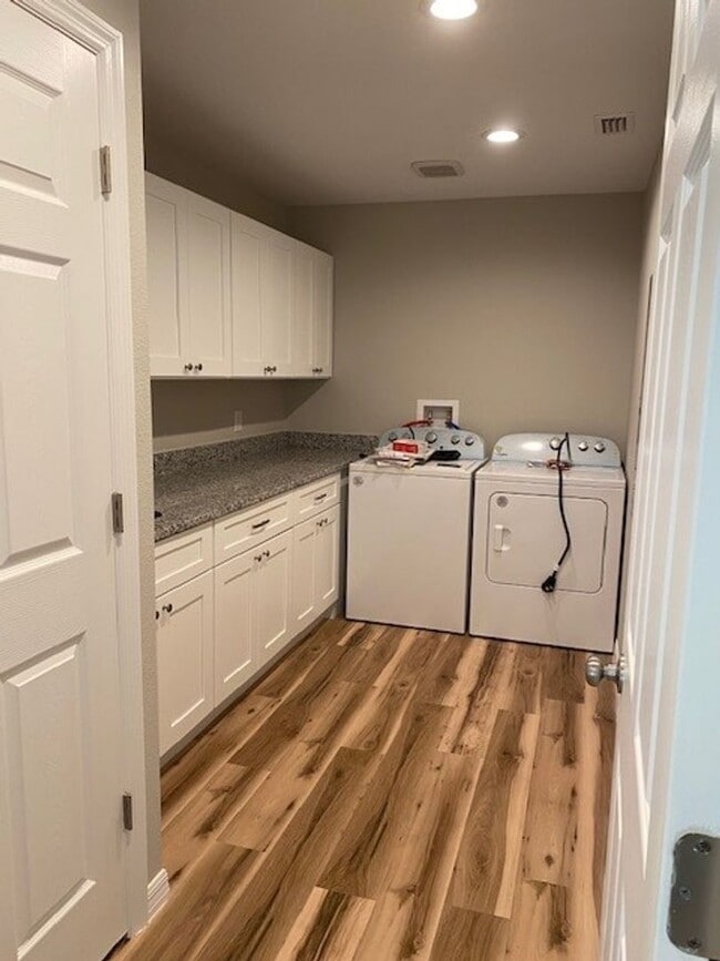 Building Photo - RENT BY THE ROOM - 1/2 or Whole Home!