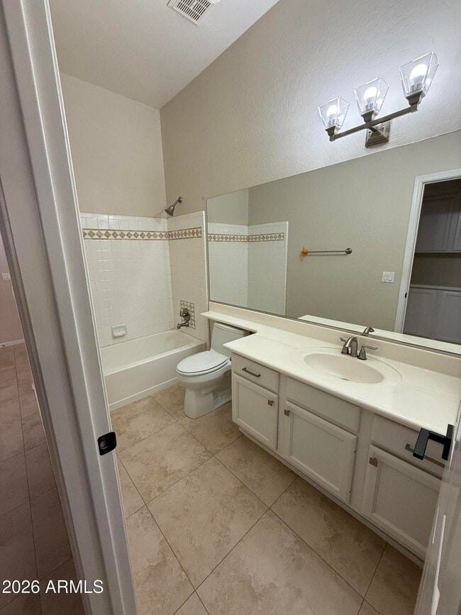 Building Photo - 7670 E Quill Ln