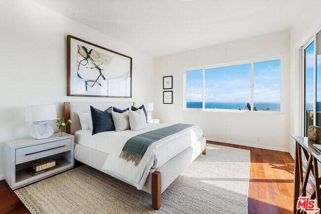 Building Photo - 18111 W Coastline Dr