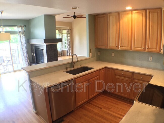 Building Photo - 8014 E Fairmount Dr