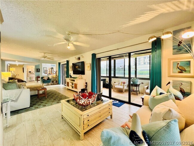 Building Photo - 10044 S Ocean Dr
