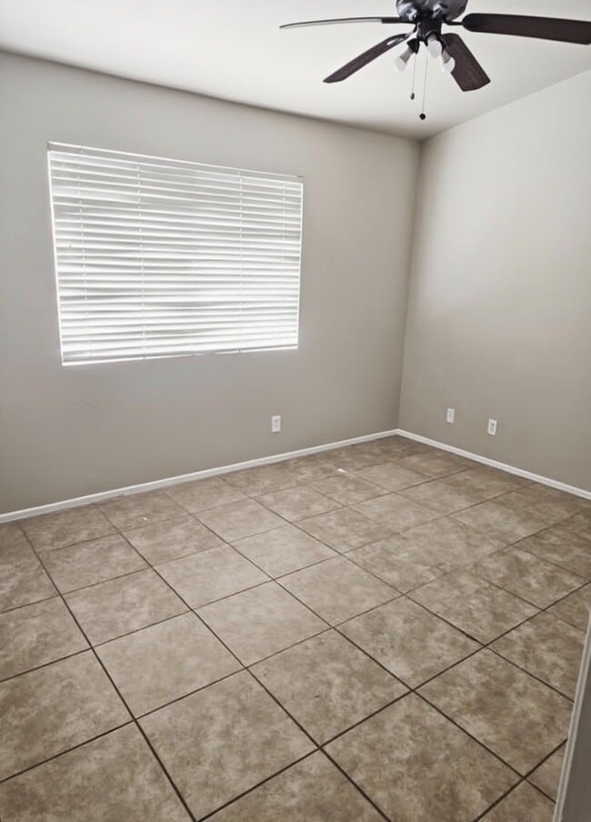 Building Photo - 13715 El Rio Ln