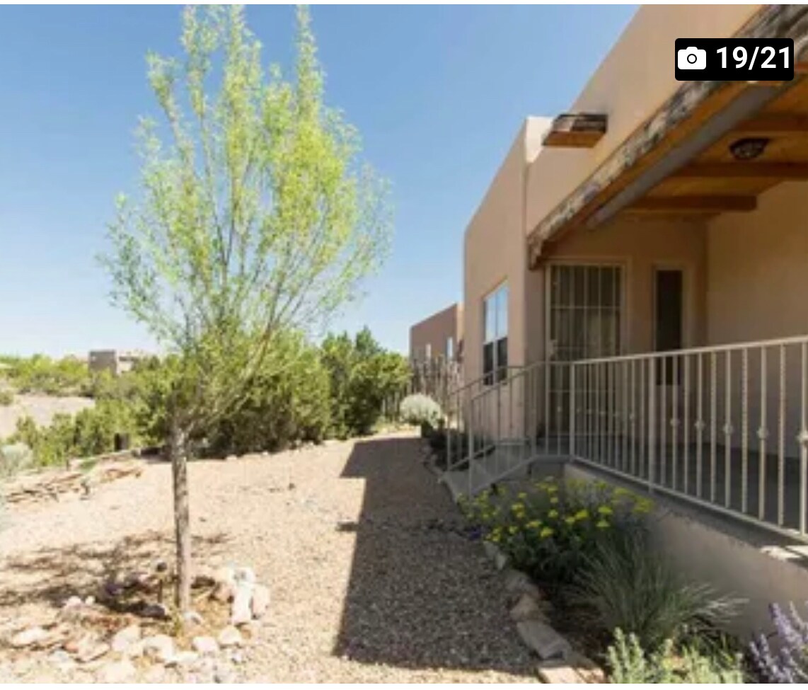 Building Photo - 4542 Camino Placitas