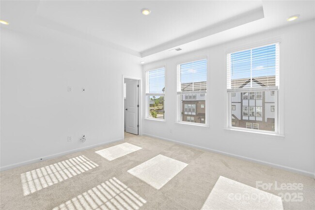 Building Photo - 3240 Stelfox St