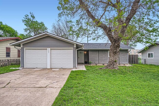 Building Photo - 9705 Oriole Dr