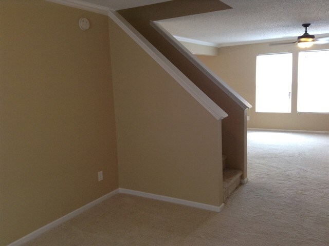 Building Photo - 9217 Middlebury Way