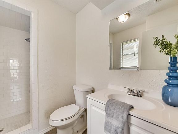 Building Photo - 8209 Ferguson Rd