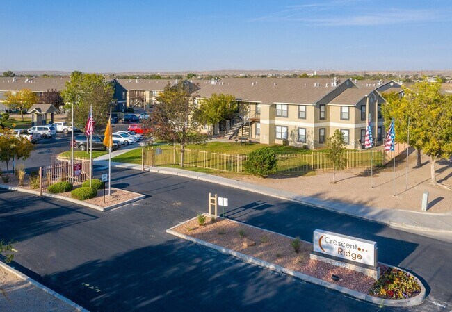 Building Photo - Crescent Ridge
