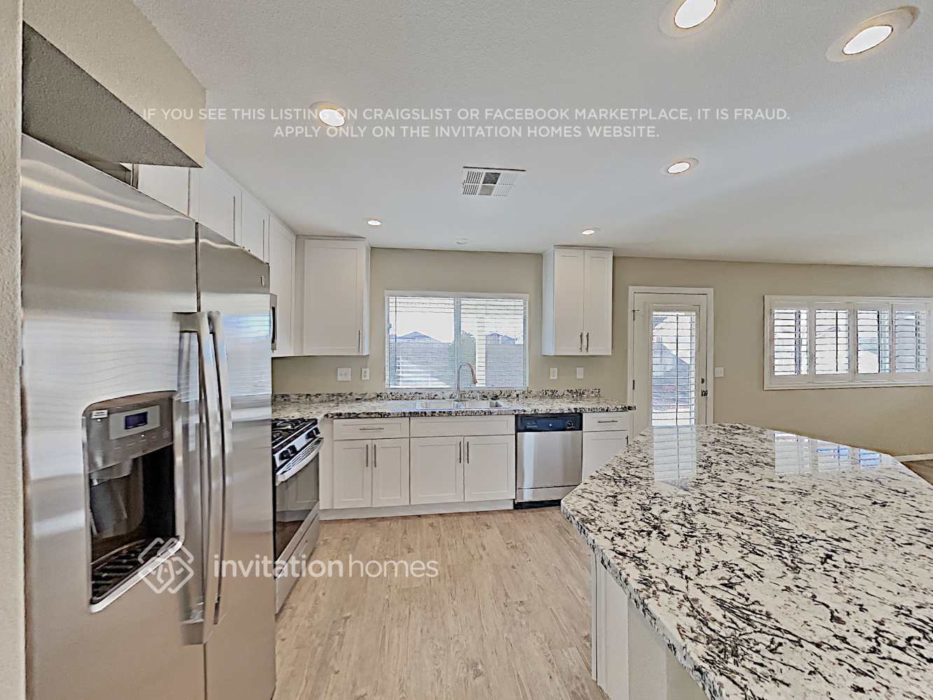 Building Photo - 9427 Hanta Ave