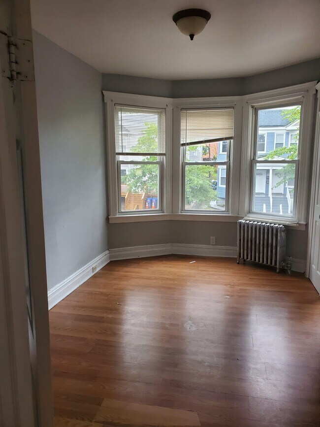 Building Photo - 28 Schuyler Ter