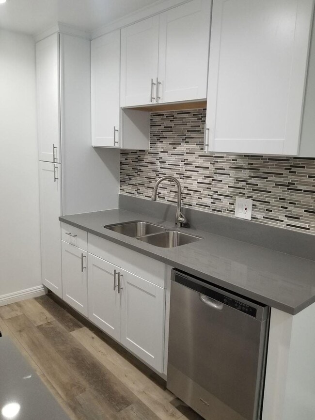 Interior Photo - 9301 Lucerne Ave