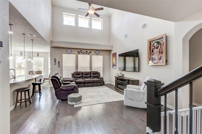 Building Photo - 3721 Royal Tern Ct