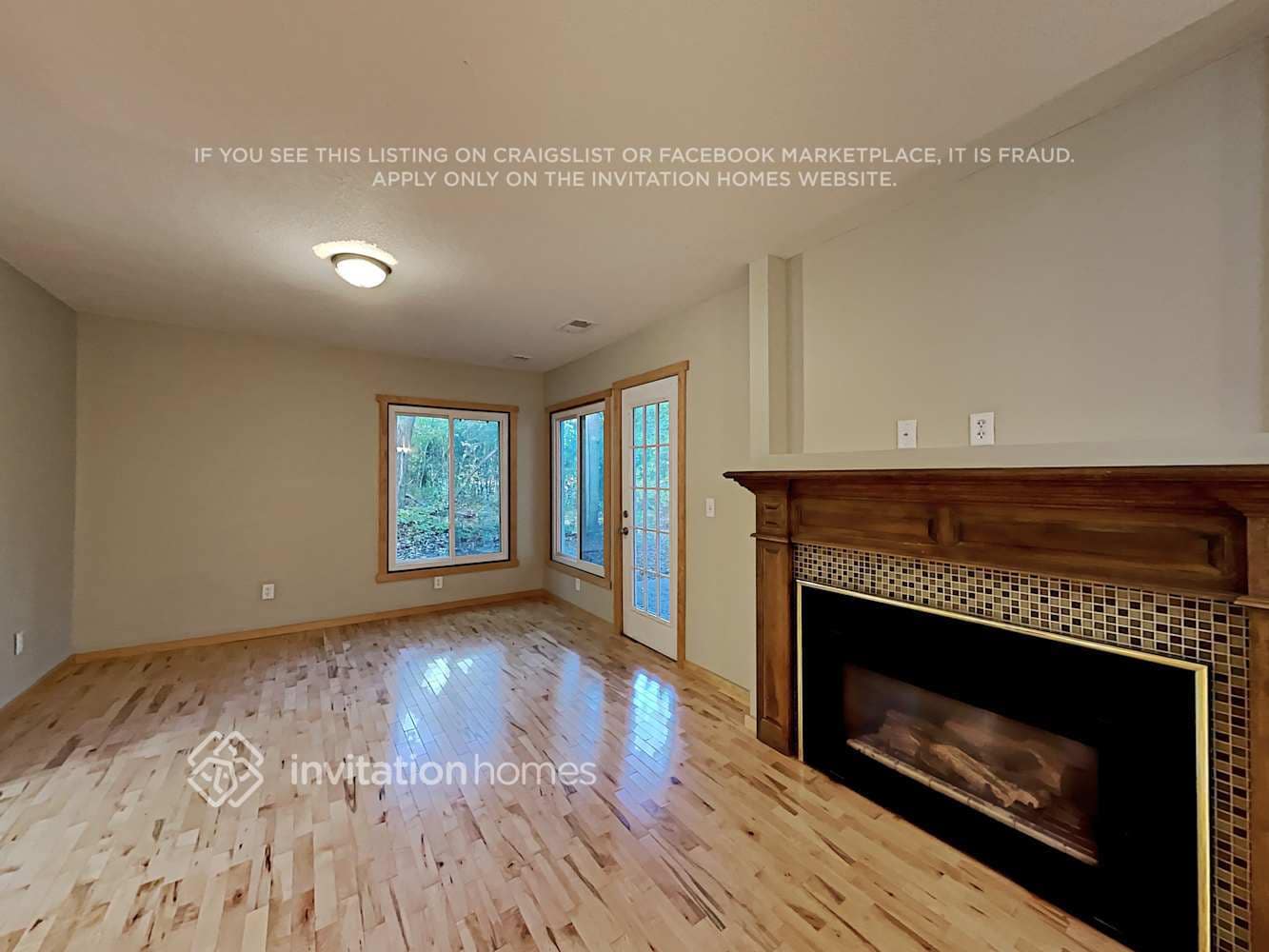 Building Photo - 15004 Park Ave S