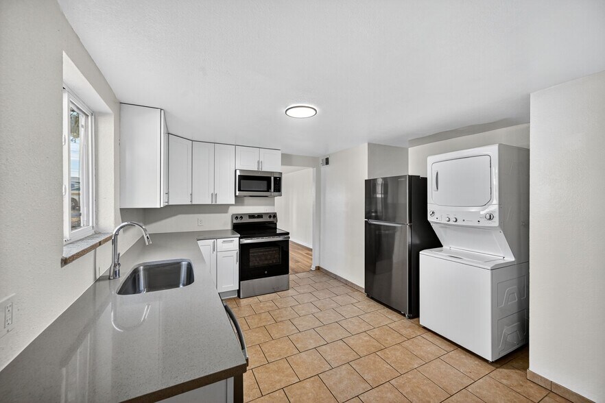 Kitchen - 1857 S Jackson St