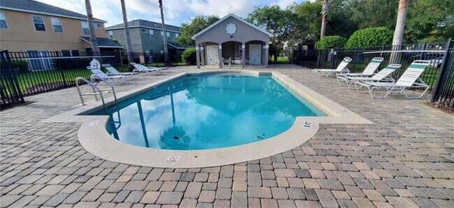 Building Photo - 2175 Brancaster Cir