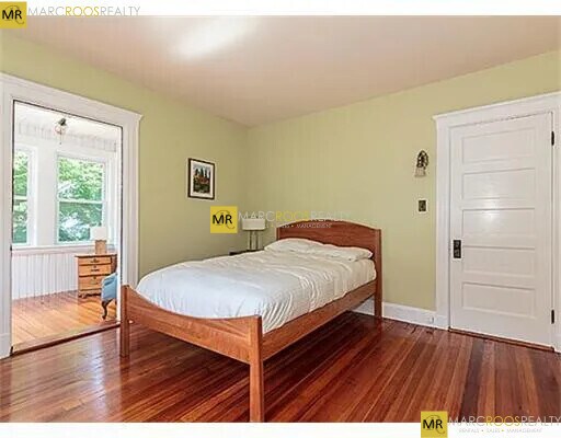 Building Photo - 178 Perham St