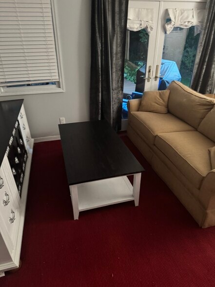 Building Photo - 183 Lefferts Rd