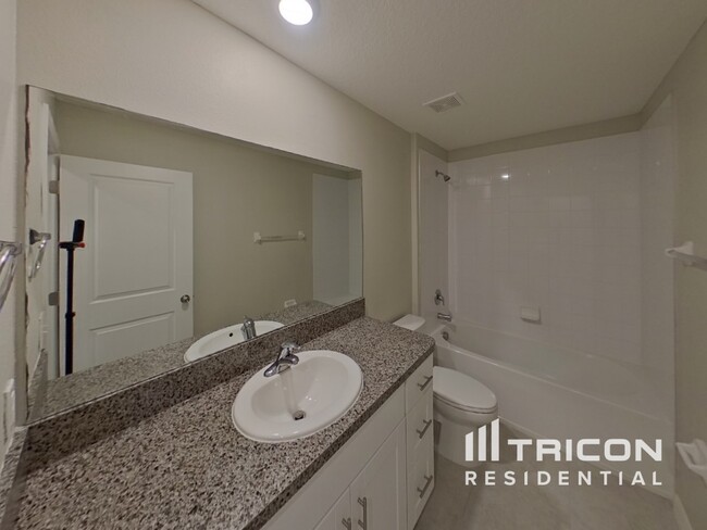 Building Photo - 13335 Willow Bluestar Lp