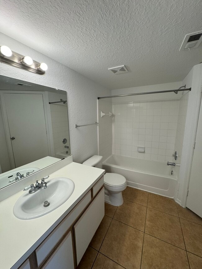 Building Photo - 2218 Grand Cayman Ct