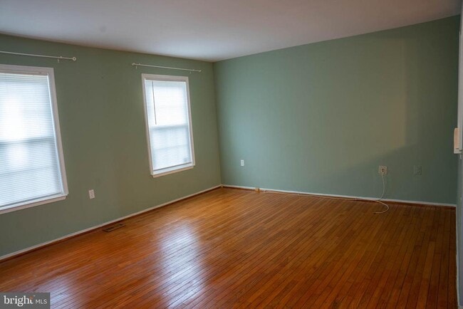 Building Photo - 8654 Venoy Ct