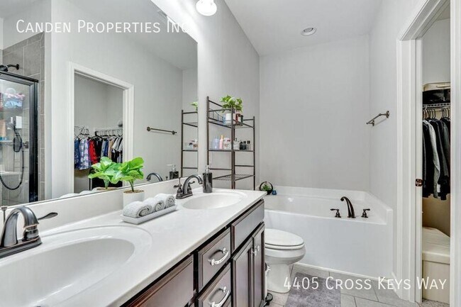 Building Photo - 4405 Cross Keys Way